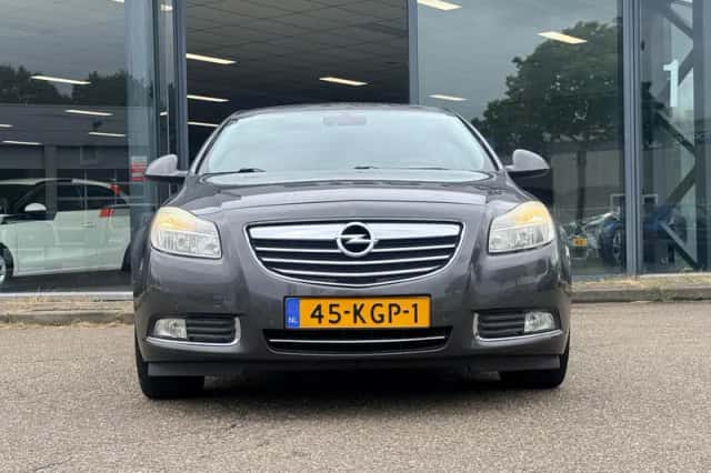 Opel Insignia (2009) thumbnail 1