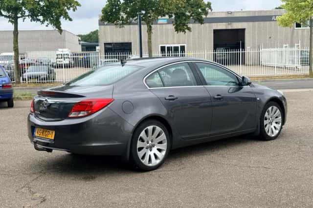 Opel Insignia (2009) thumbnail 4