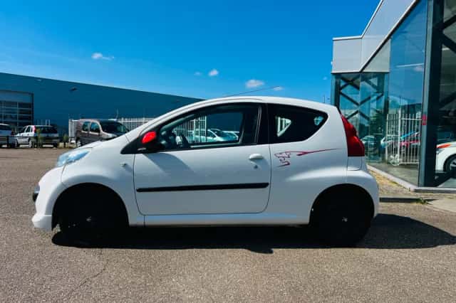 Peugeot 107 (2009) thumbnail 6