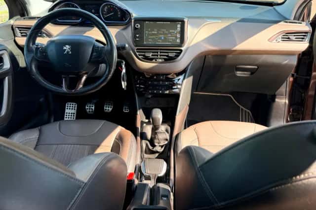 Peugeot 2008 (2013) thumbnail 6