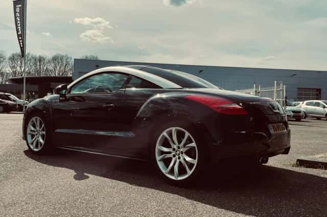 Peugeot RCZ (2011) thumbnail 6