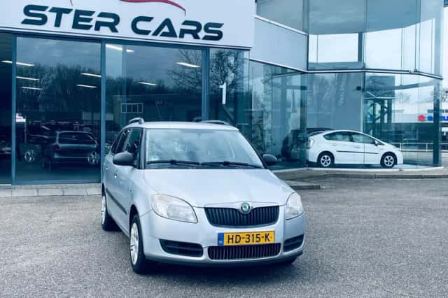 Škoda Fabia (2008) thumbnail 1