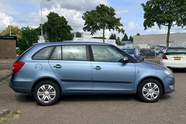 Škoda Fabia (2011) thumbnail 3