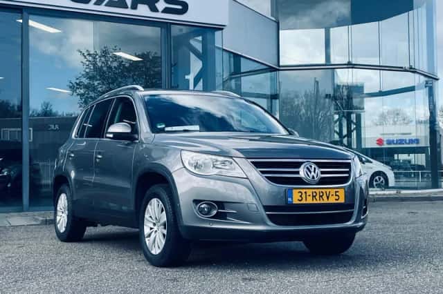 Volkswagen Tiguan (2011) thumbnail 1