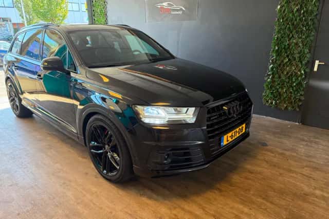 Audi Q7 (2016) thumbnail 1