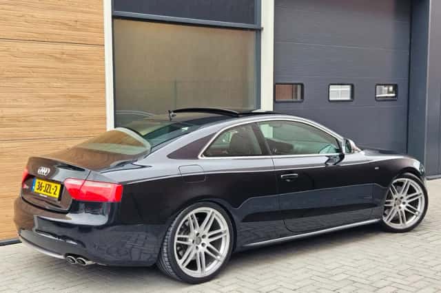 Audi A5 (2008) thumbnail 3