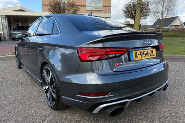 Audi A3 (2018) thumbnail 4