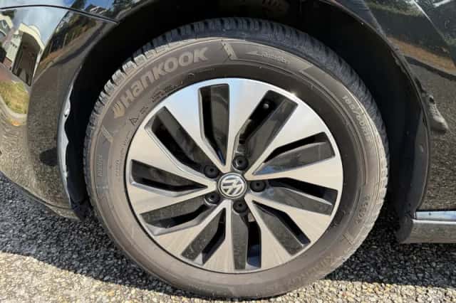 Volkswagen Polo (2015) thumbnail 6