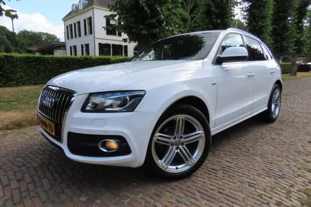 Audi Q5 (2010) thumbnail 2