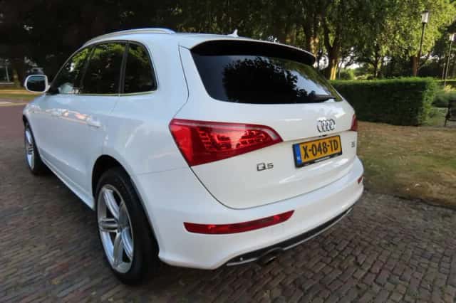 Audi Q5 (2010) thumbnail 5