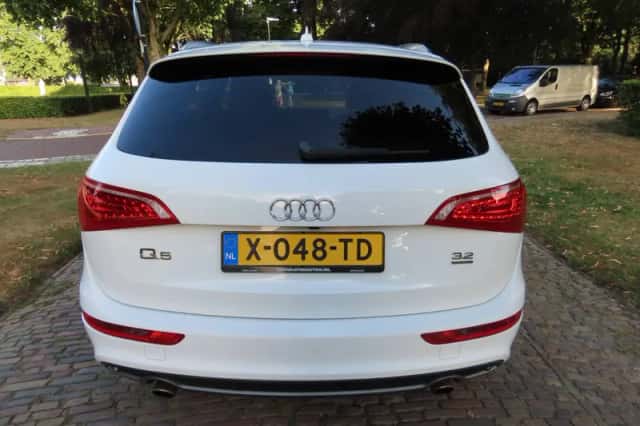 Audi Q5 (2010) thumbnail 6