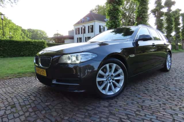 BMW 5-Serie (2016) thumbnail 2