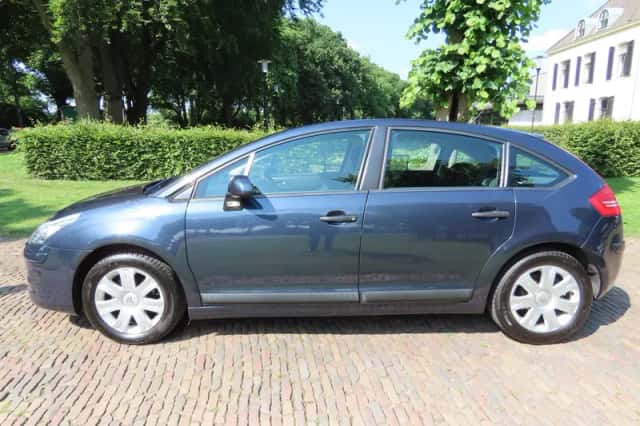 Citroën C4 (2008) thumbnail 4