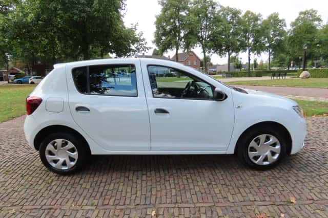 Dacia Sandero (2027) thumbnail 6