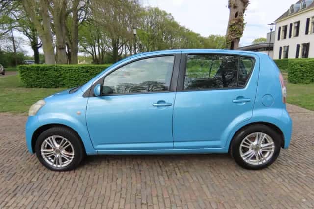 Daihatsu Sirion (2006) thumbnail 4