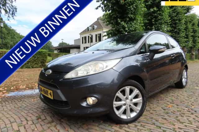 Ford Fiesta (2009) thumbnail 1