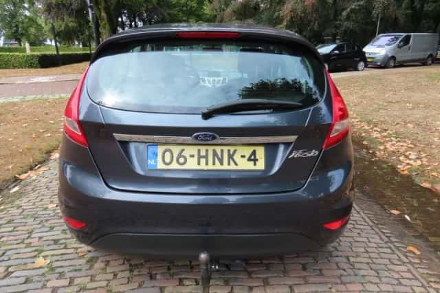 Ford Fiesta (2009) thumbnail 6