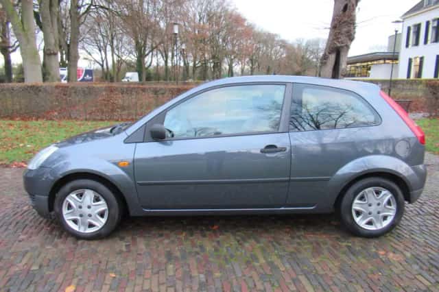 Ford Fiesta (2025) thumbnail 4