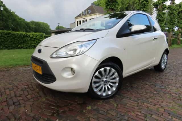 Ford Ka (2010) thumbnail 2