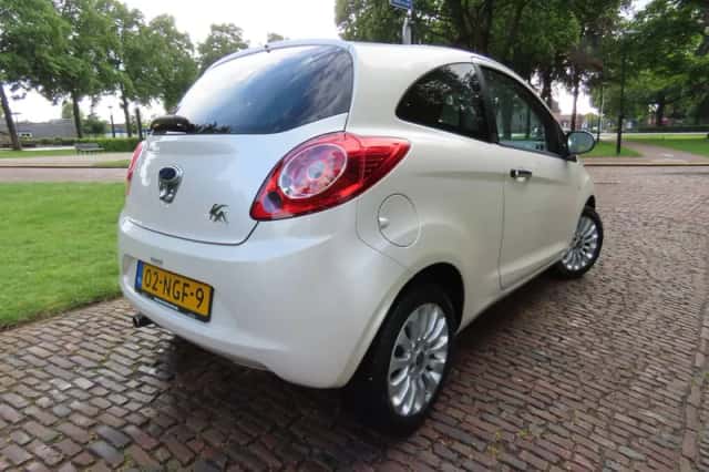 Ford Ka (2010) thumbnail 6