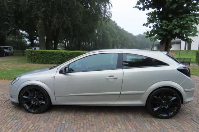 Opel Astra (2005) thumbnail 4