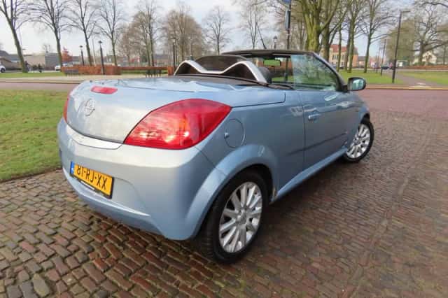 Opel Tigra (2005) thumbnail 4