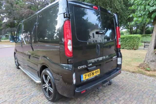 Opel Vivaro (2009) thumbnail 5