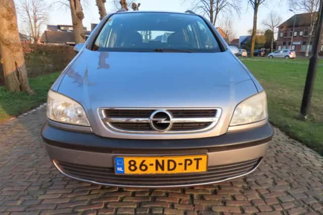 Opel Zafira (2027) thumbnail 4