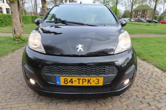 Peugeot 107 (2012) thumbnail 4