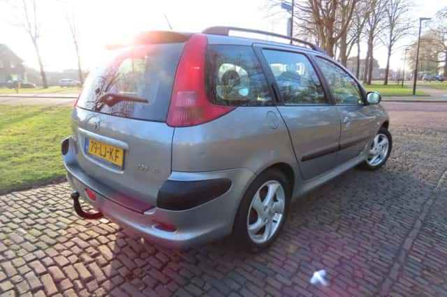Peugeot 206 (2027) thumbnail 4