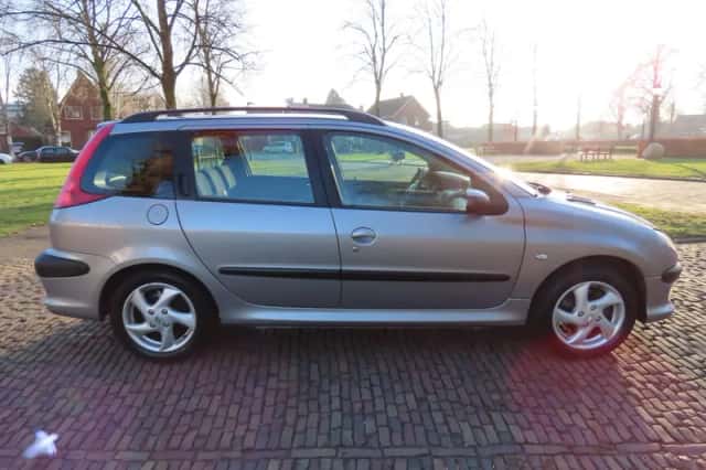 Peugeot 206 (2027) thumbnail 6