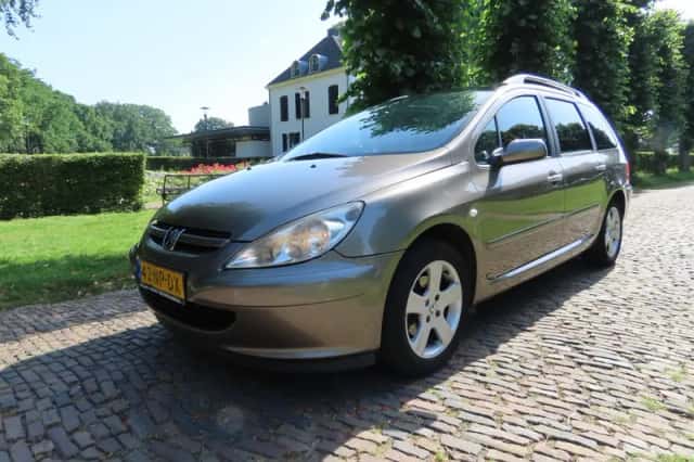 Peugeot 307 (2004) thumbnail 1