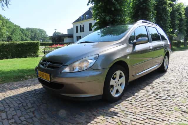 Peugeot 307 (2004) thumbnail 2