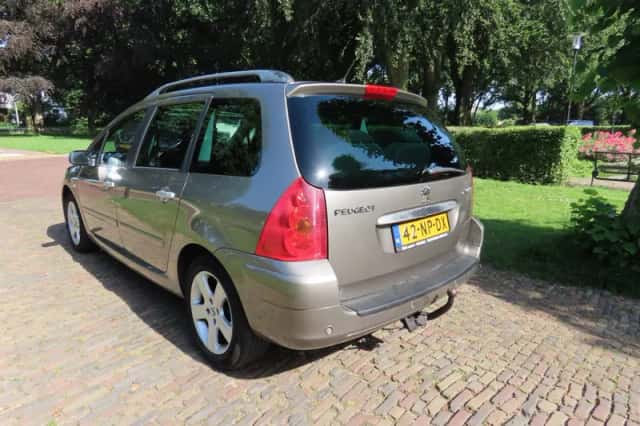 Peugeot 307 (2004) thumbnail 5