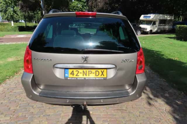 Peugeot 307 (2004) thumbnail 6