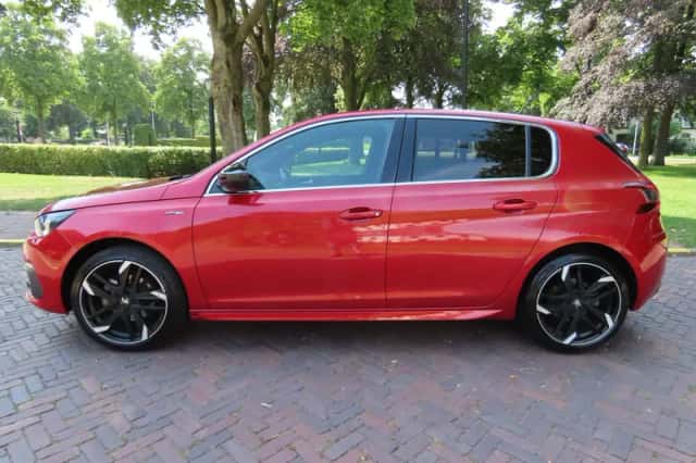 Peugeot 308 (2018) thumbnail 3