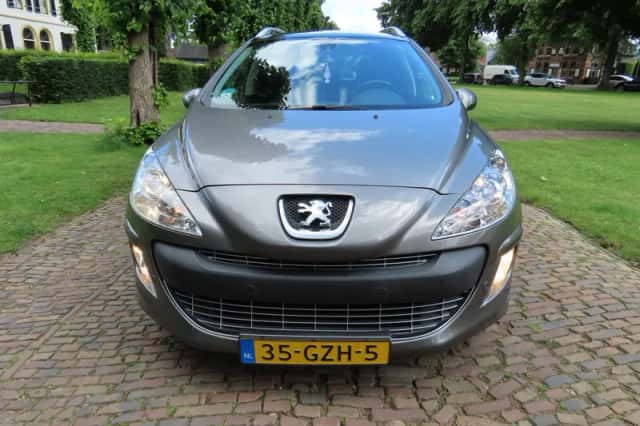 Peugeot 308 (2008) thumbnail 6