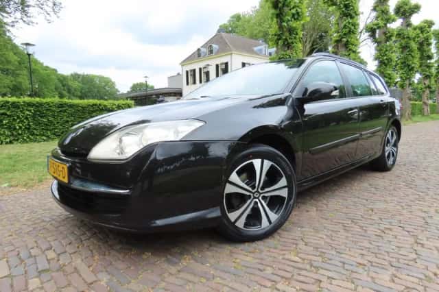 Renault Laguna (2027) thumbnail 1