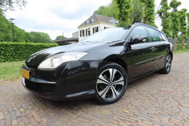 Renault Laguna (2027) thumbnail 2