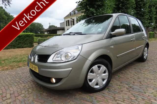 Renault Scénic (2008) thumbnail 1
