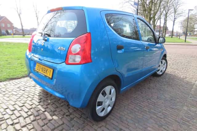 Suzuki Alto (2010) thumbnail 3