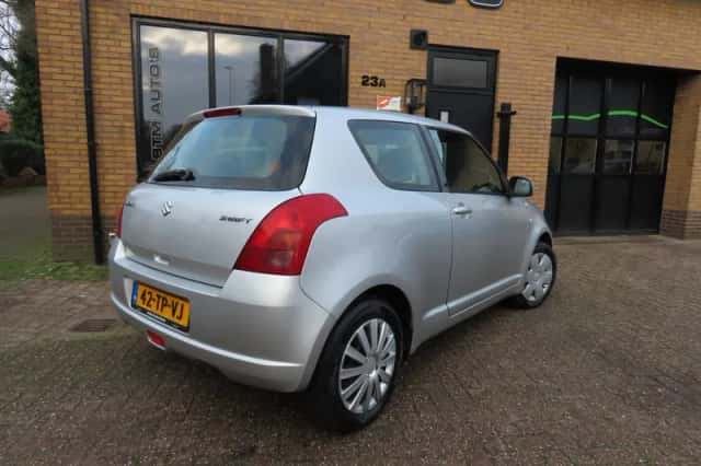 Suzuki Swift (2026) thumbnail 5