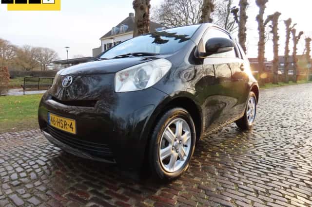 Toyota IQ (2026) thumbnail 2