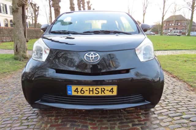 Toyota IQ (2026) thumbnail 3