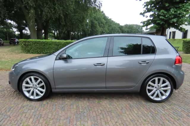 Volkswagen Golf (2012) thumbnail 3