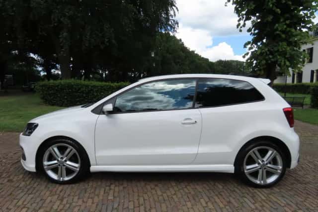 Volkswagen Polo (2012) thumbnail 3