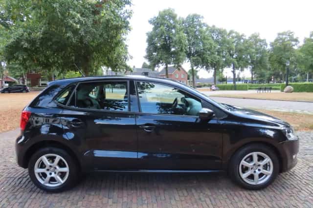 Volkswagen Polo (2014) thumbnail 4