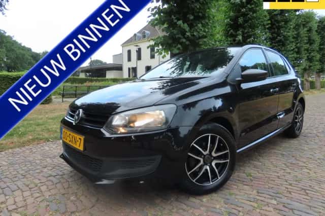Volkswagen Polo (2012) thumbnail 1