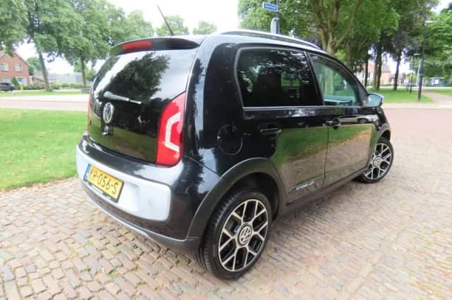 Volkswagen Up! (2027) thumbnail 5