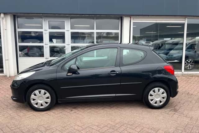 Peugeot 207 (2008) thumbnail 3